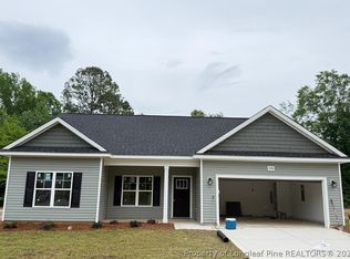1436 Pamalee Dr, Fayetteville, NC 28303