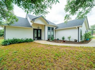 188 County Road 4516, Castroville, TX 78009