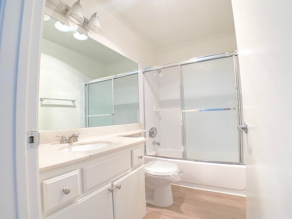 4th image of 11919 Culver Blvd APT 102