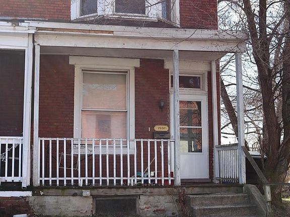 3rd image of 2450 Jefferson St