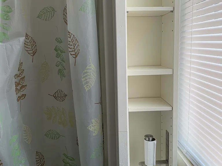 218 E Rochelle St #3 — Photo 8