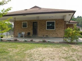 3rd image of 65 Glenn Dr