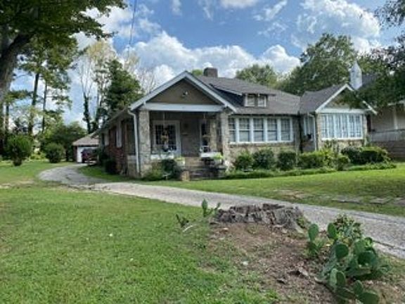 2nd image of 327 Alexander Ave