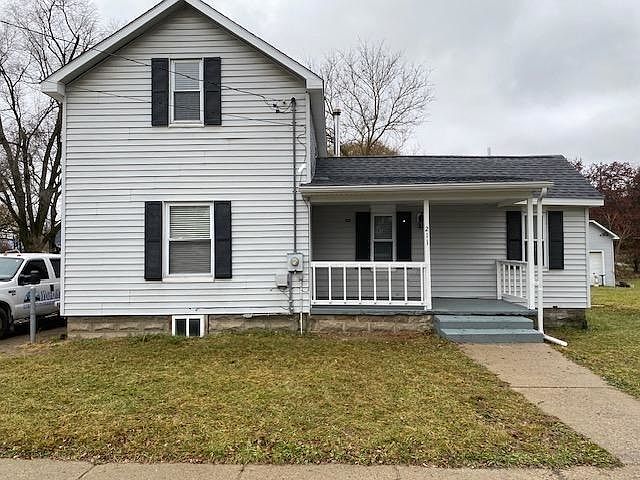 1st image of 211 N 1st St