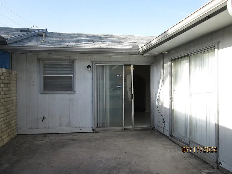 4431 Myrna Dr — Photo 10