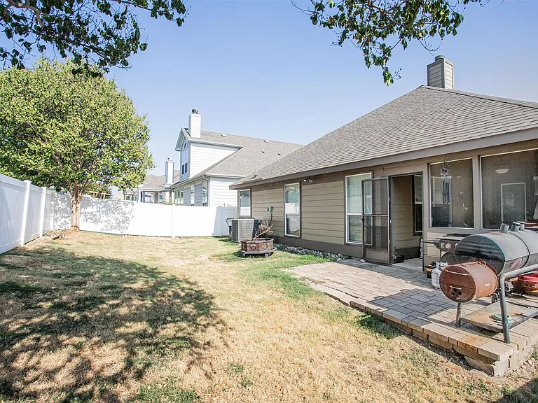 5009 Cassidy Ln — Photo 16