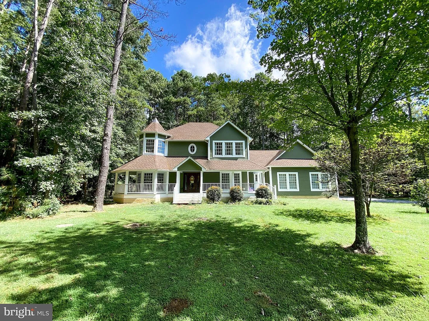 38370 Collins Rd photo 1