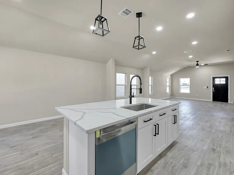 106 Harbor Court Dr — Photo 14