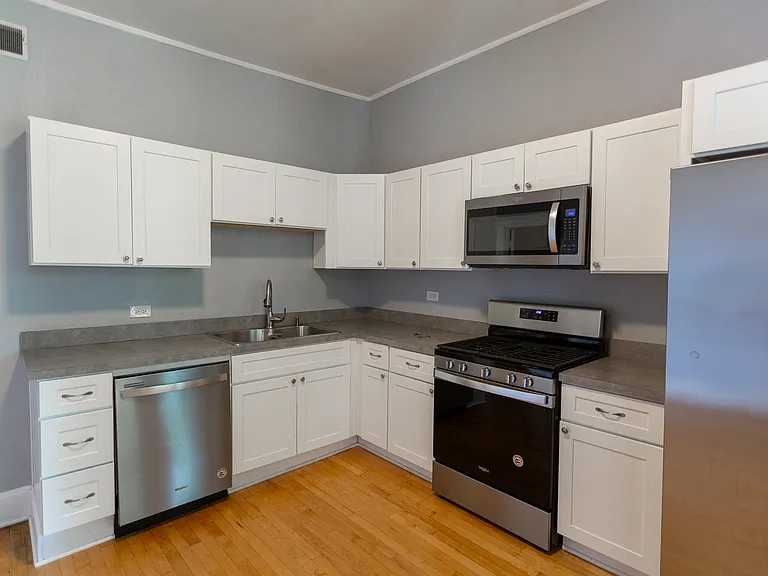 3826 N Ashland Ave #2 — Photo 8