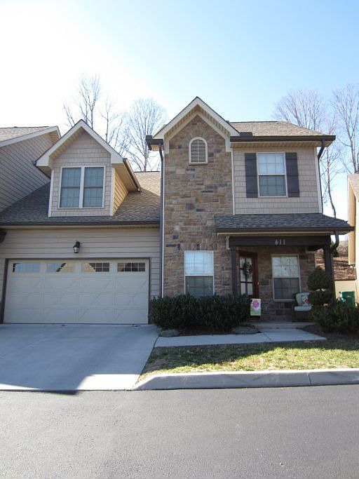 1st image of 411 Cannon Point Way
