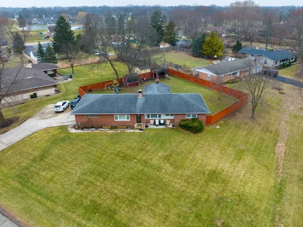 6 Patricia Ln, Prospect Heights, IL 60070