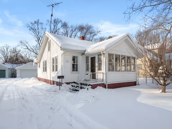 705 Dayton Ave, Kalamazoo, MI 49048