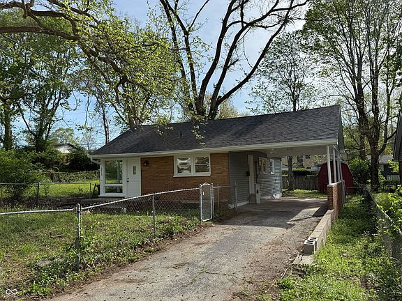 2nd image of 3315 Houston St