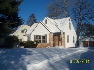 1325 Pine Grove Ave, Round Lake Beach, IL 60073