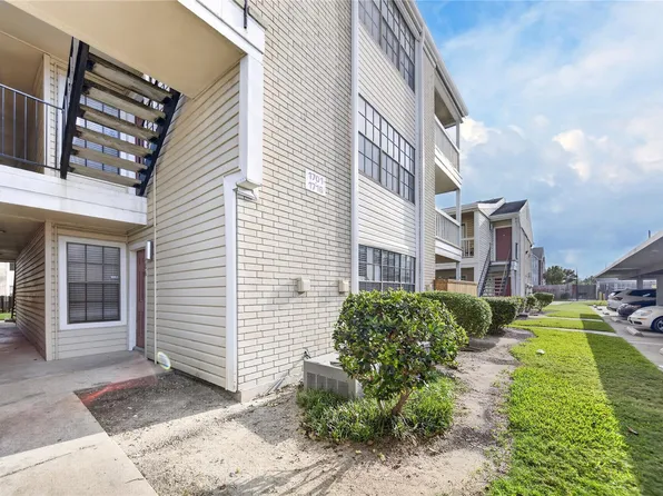 2750 Holly Hall St APT 1706, Houston, TX 77054