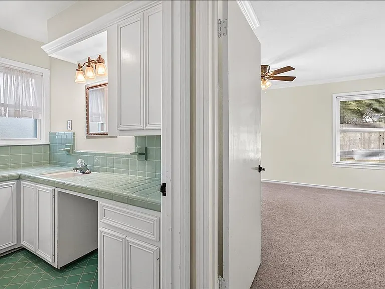 609 Peerman Pl — Photo 45