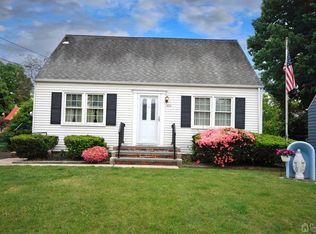 424 Lorraine Ave, Middlesex, NJ 08846