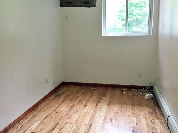 2nd image of 288 Cornelia St #1