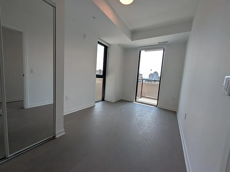 223 Princess St #301 — Photo 11