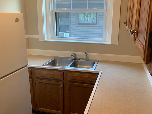 4th image of 196 Crescent Ave #15