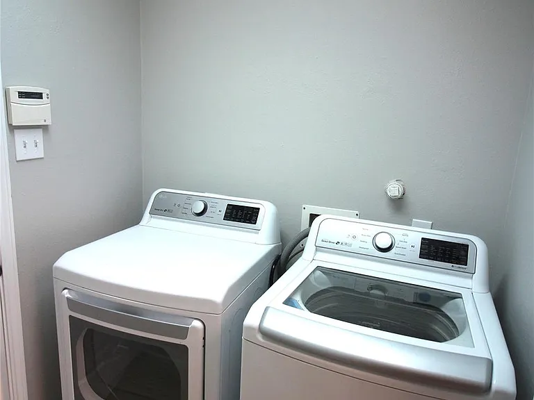 16531 Sperry Gardens Dr — Photo 26