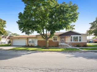 9021 S Calumet Ave, Chicago, IL 60619