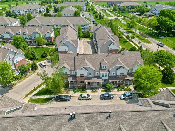 705 Cricket Lane #4, Middleton, WI 53562