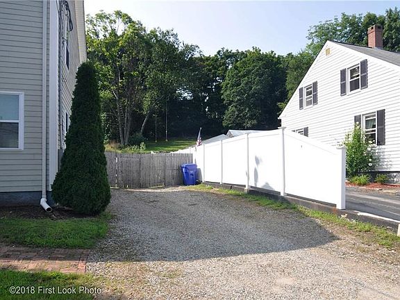 5th image of 223-225 Providence St