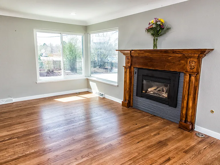 2620 S Holly St — Photo 55