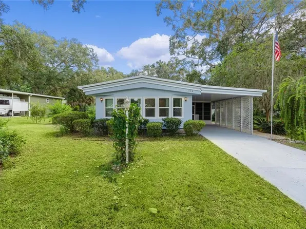 354 Ivanhoe Cir, Lady Lake, FL 32159