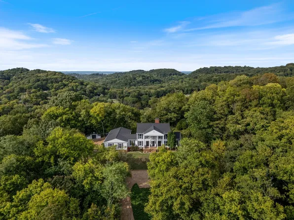 1607 Otter Creek Rd, Nashville, TN 37215