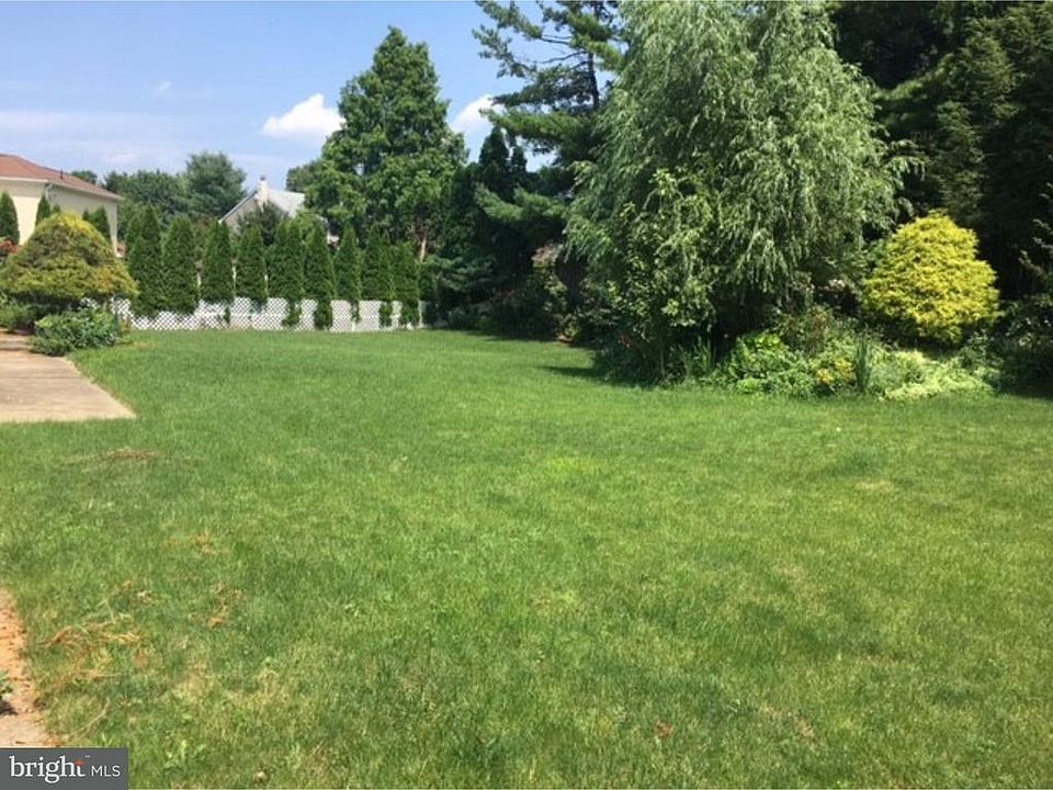 2nd image of 53 Wellington Blvd