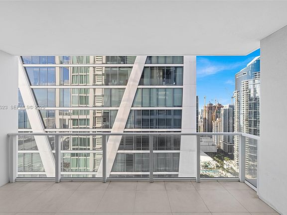 2nd image of 1040 Biscayne Blvd APT 4108