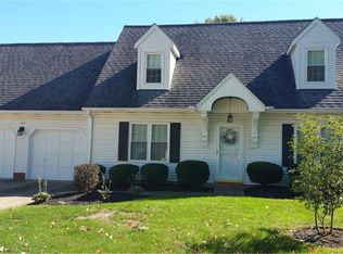 102 Nantucket Cir #102, Painesville, OH 44077