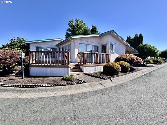5th image of 1800 Lakewood Ct Spc 171