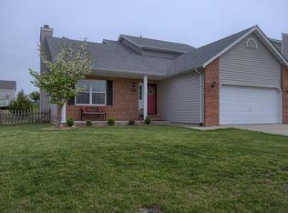 928 Silverlink Dr, O Fallon, IL 62269