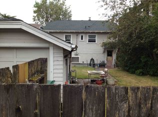 7304 15th Ave NE, Seattle, WA 98115