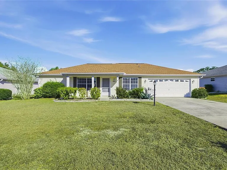 8478 SW 61st Terrace Rd — Photo 1