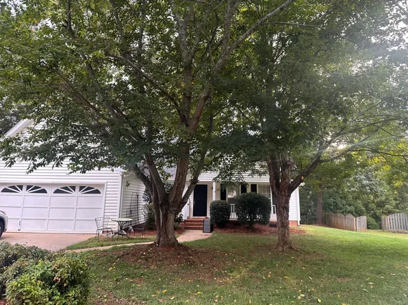 103 Loden Ct, Simpsonville, SC 29681