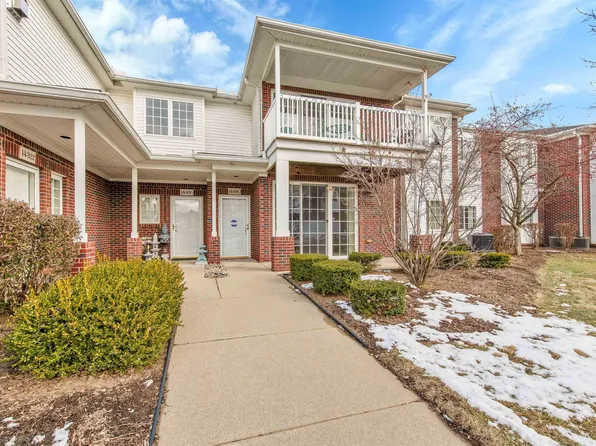 14330 Moravian Manor Cir, Sterling Heights, MI 48312