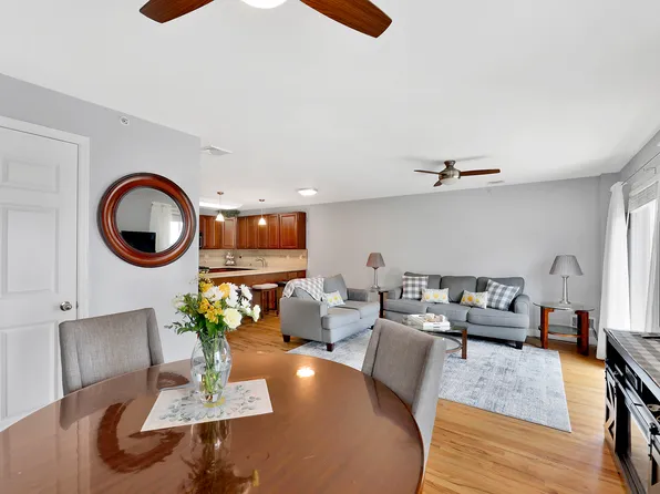 102-20 Rockaway Beach Boulevard image 22 of 32