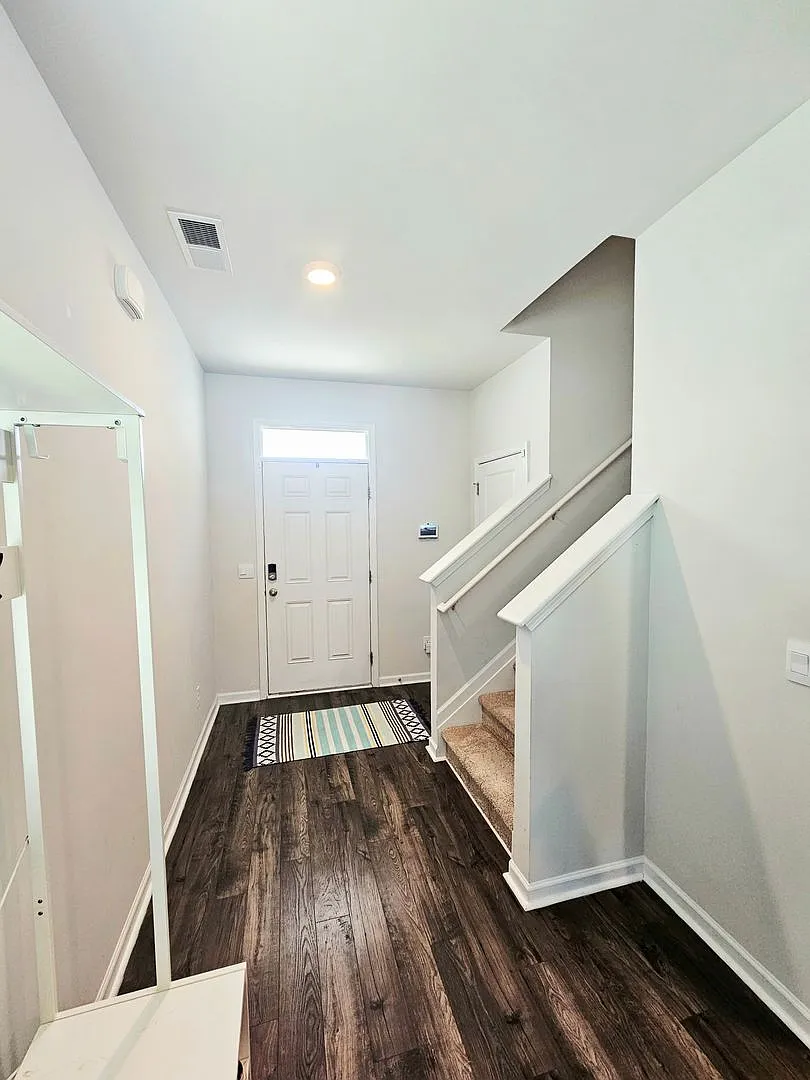 Beautiful Home 4 Bedroom 2.5 Bath — Photo 4