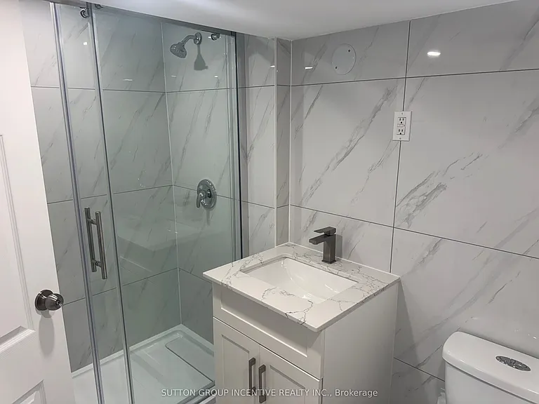 149 Gunn St #LOWER LEVEL — Photo 4