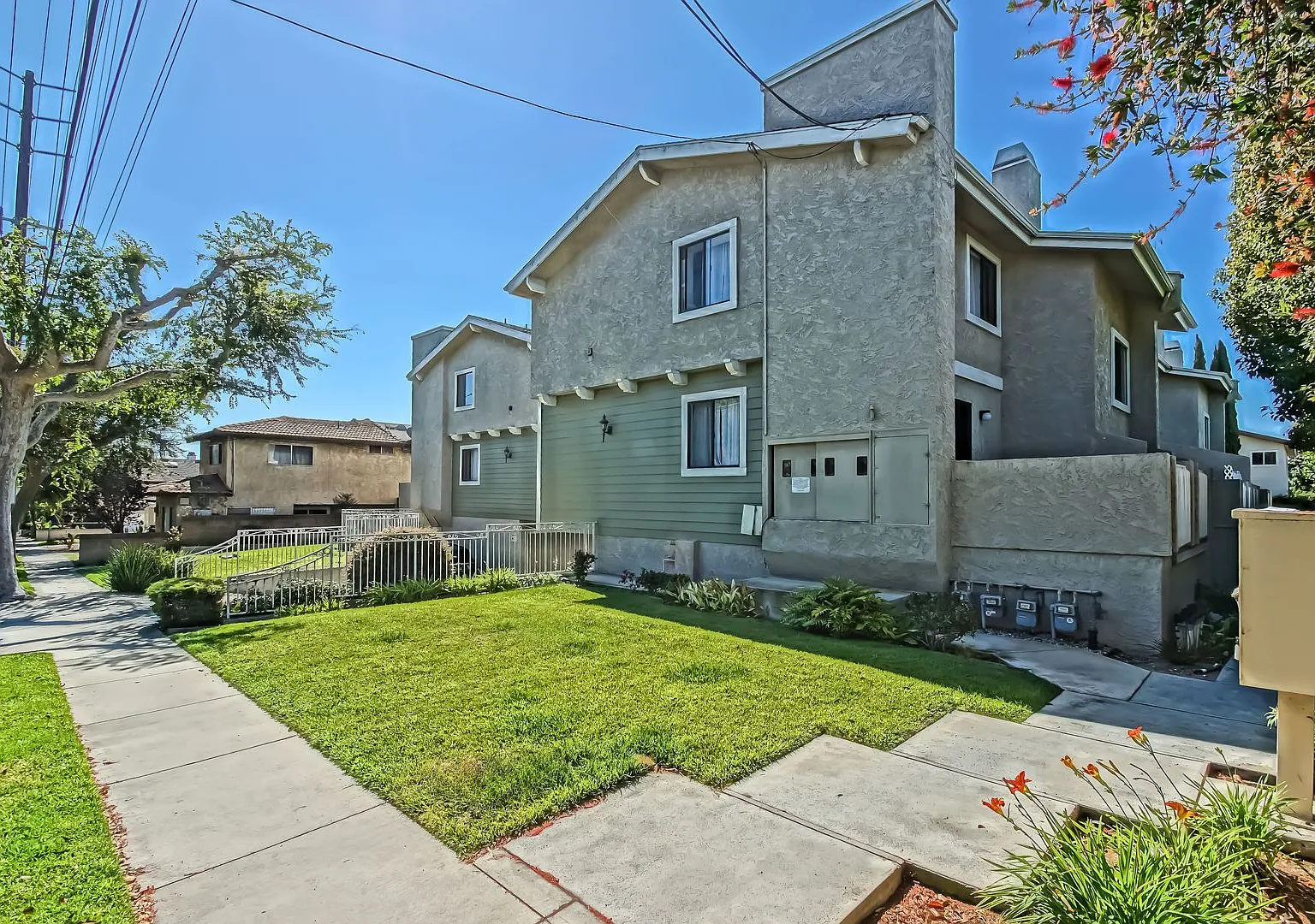 2104 Grant Ave. — Photo 2