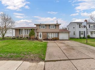 85 Sunset Ter, Tonawanda, NY 14150