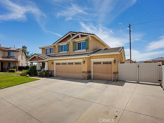 2nd image of 33973 Wintergreen Pl