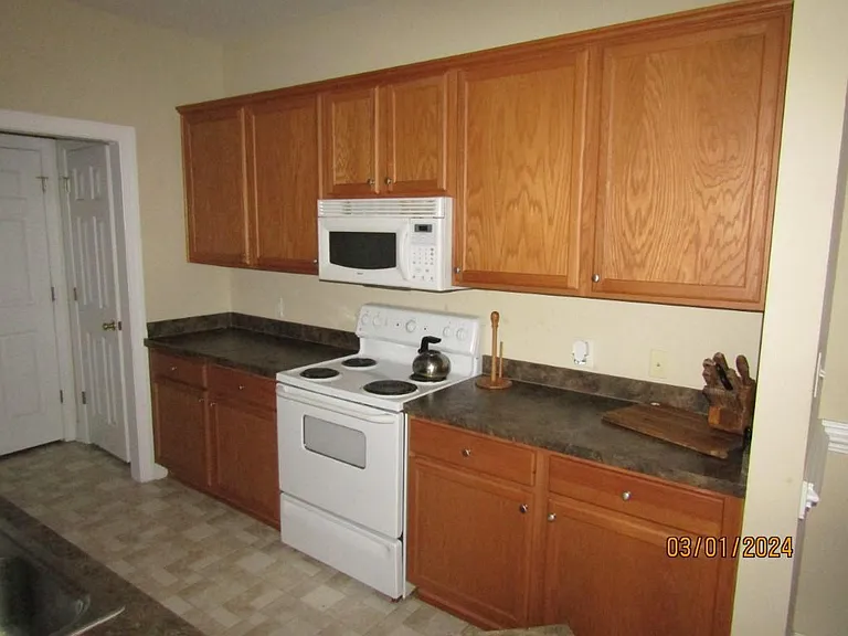 2057 Silvercrest Dr #G12 — Photo 12