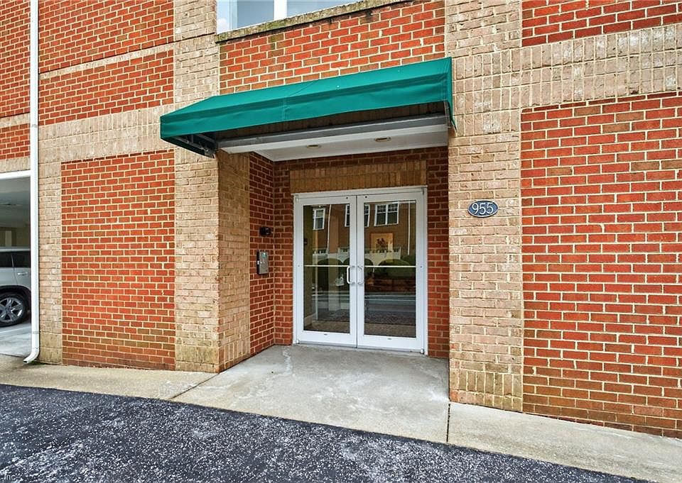 1st image of 955 Bolling Ave Unit 204