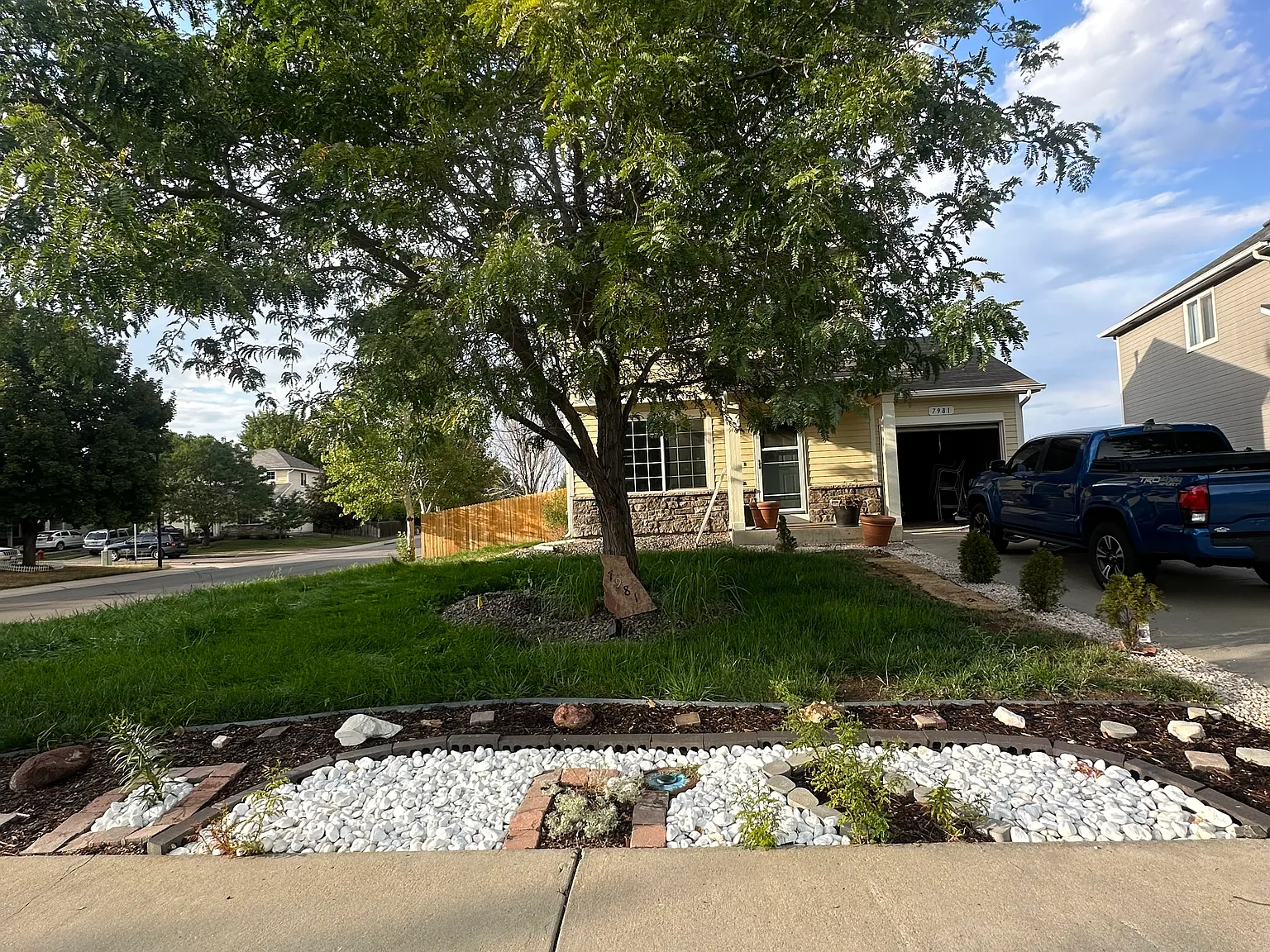 3 bed, 1.5 bath, 1100 sqft, $2,700 — Photo 1