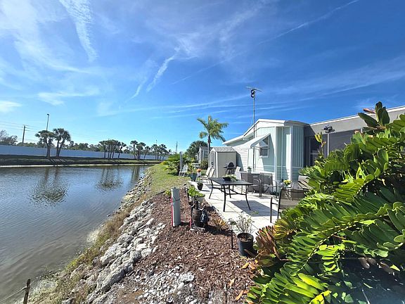 2nd image of 3737 El Jobean Rd #521